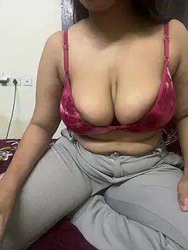 Mia_Darling12 stripchat live cam model