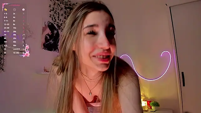 AlaskyLane stripchat live cam model