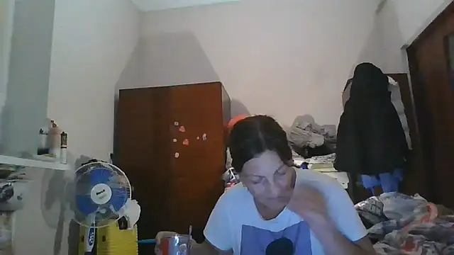 ShawnaAdams stripchat live cam model