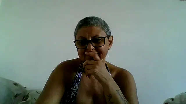 roseblak42 stripchat live cam model