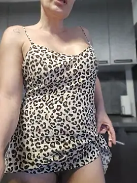 AnaFoxxy stripchat live cam model