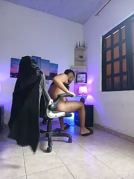 Naughty_Charly stripchat live cam model