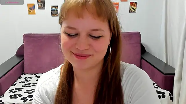 AlicePopsy stripchat live cam model