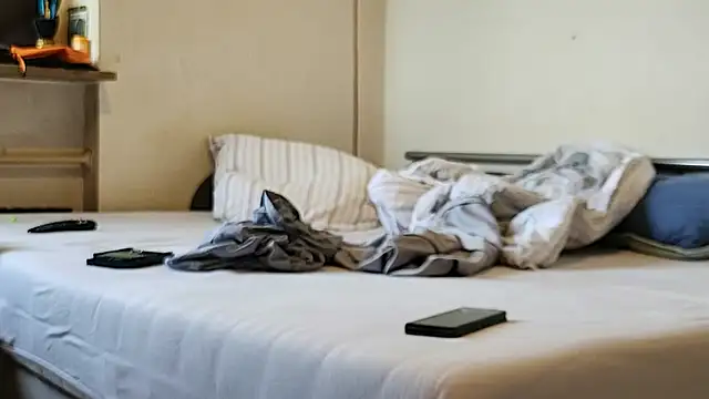 Alphapimmelchen stripchat live cam model