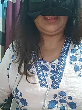 Aishwaryaa_69 stripchat live cam model