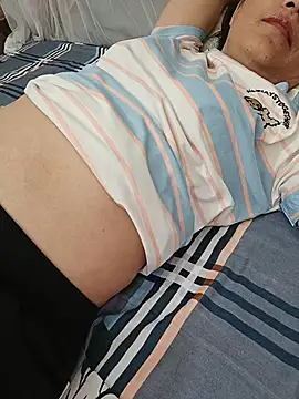 Doremon_95 stripchat live cam model