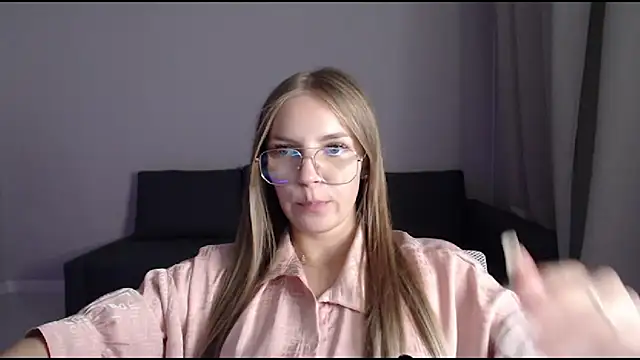 HitGyrl stripchat live cam model