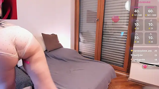 JaneLyrne stripchat live cam model