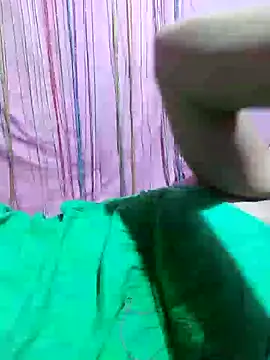 bomb_shiela stripchat live cam model