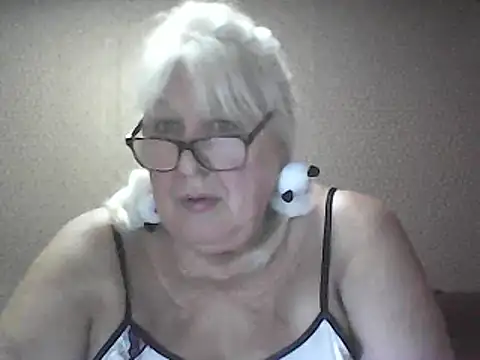 Alexia64231 stripchat live cam model