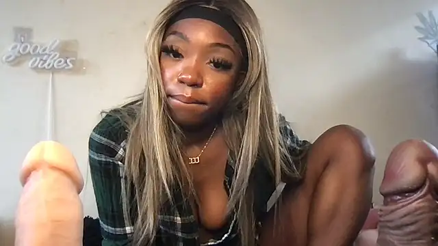 petitesweetkay stripchat live cam model