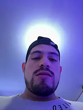 williamsmiiths16 stripchat live cam model