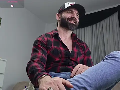 GipsyKingRo stripchat live cam model