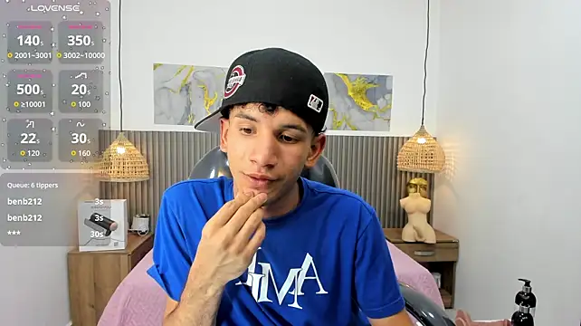 JDWhite18 stripchat live cam model