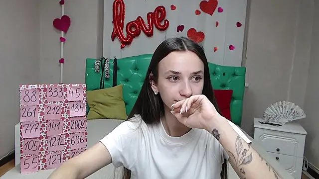 Je55icaBreeze stripchat live cam model
