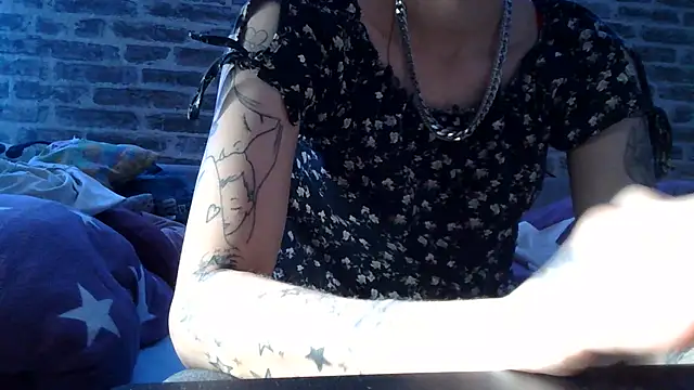 SweetHeatPair2654 stripchat live cam model