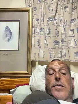 GeldenKuy stripchat live cam model