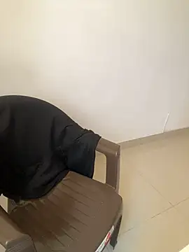 DaphneSky stripchat live cam model