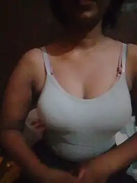 Ayesha_khan2 stripchat live cam model