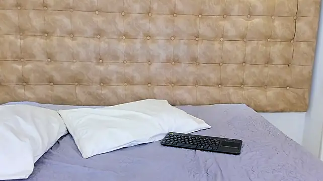 Tifanyrm stripchat live cam model