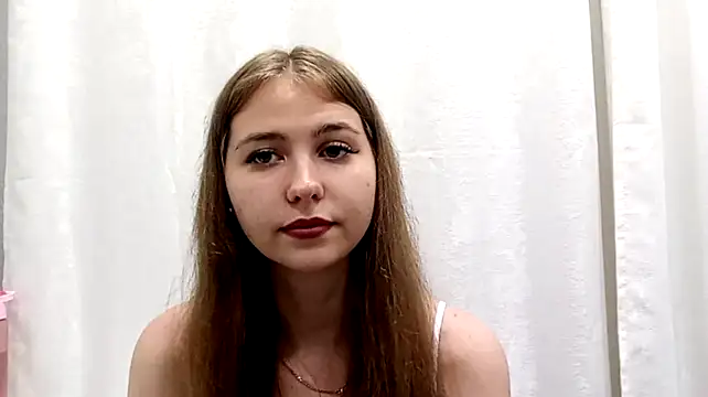 AnnettaHosaka stripchat live cam model