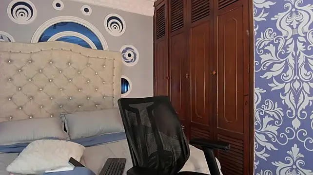 adrian_black86306 stripchat live cam model