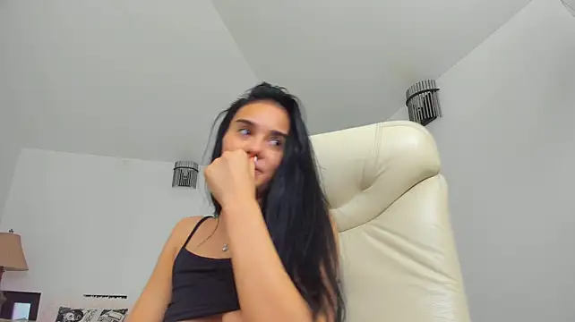 Alyssa_Ella stripchat live cam model