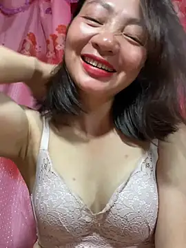 lysa55 stripchat live cam model