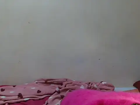 Hotgorgeousbitch stripchat live cam model