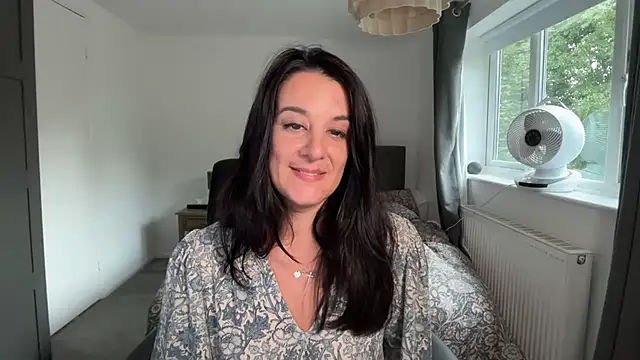 yourcassiexo stripchat live cam model