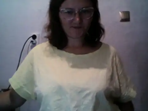 Oliviiaa_Valter stripchat live cam model