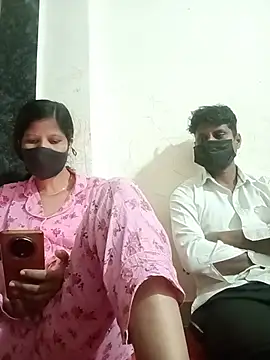 Prajakta123 stripchat live cam model