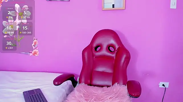 liapinket stripchat live cam model