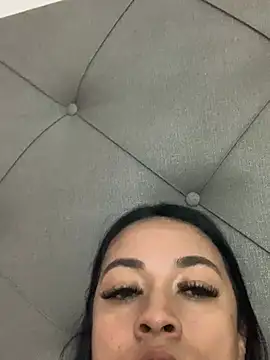 doncellas1808 stripchat live cam model
