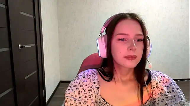 hothikki stripchat live cam model
