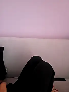 Klaudiaaalov3 stripchat live cam model