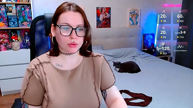 ur_geekgirl stripchat live cam model