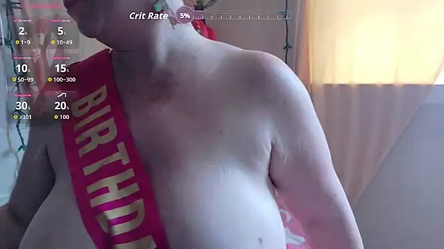 Luna1984 stripchat live cam model