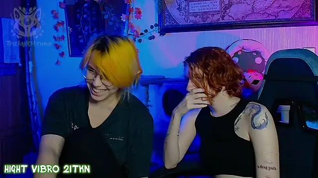 TrickyKitsune stripchat live cam model