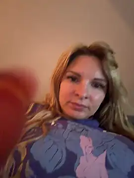 kinkysarahx stripchat live cam model