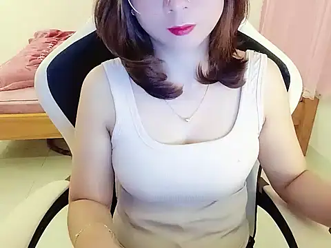 BabyDoll1999 stripchat live cam model