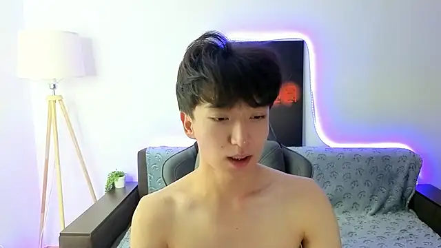 DianInav stripchat live cam model