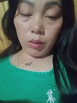 Tina-i stripchat live cam model