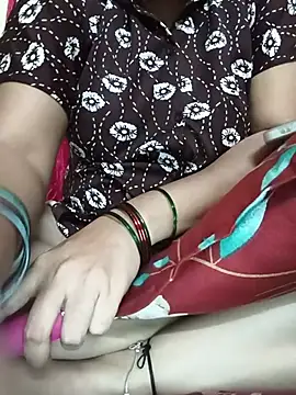 Anu-Telugu43 stripchat live cam model