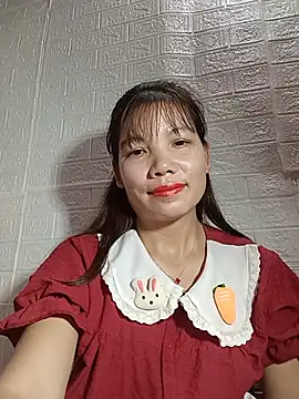 Gee_hot stripchat live cam model