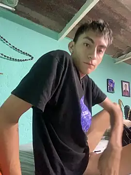 Erikro1805 stripchat live cam model
