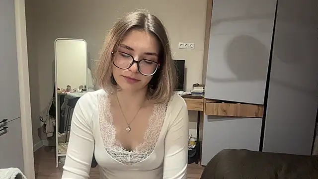 AnnaVelvetFire stripchat live cam model