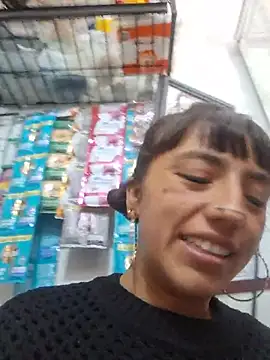Cute_hollywood1 stripchat live cam model