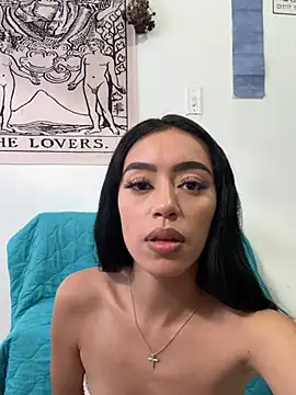 rosemariebby stripchat live cam model