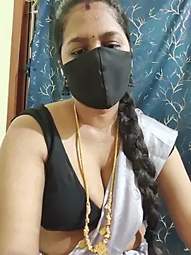 tamilnilavazhagi stripchat live cam model